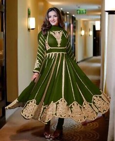 ad eBay - Latest Designer Faux Georgette Gown And Bottom With Dupatta For Women And Girls - Buy Now, click the link (eBay) Wedding Guest Outfit Indian, Anarkali Tops, Outfit Indian, Green Anarkali, Ladies Choice, Lehenga Choli Designs, Floor Length Anarkali, Designer Salwar Kameez, Designer Anarkali Suits