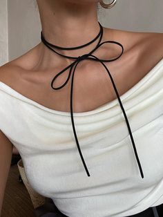 Cord Wrap Necklace Choker Outfit, Suede Cord Necklace, Suede Choker Necklace, Necklace Outfit, Cord Wrap, Wrap Necklace, Wrap Necklaces, Black Rope, Suede Cord