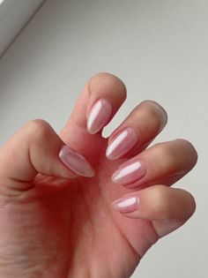 #nails #trendingnails #haileybieber #pinknailpolish Haily Biber Nailart, Nails Hailey Bieber, Grad Nails, Hailey Bieber Nails, Bieber Nails, Jelly Doughnuts, Pink Chrome Nails, Pink Chrome