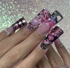 Ducks Nails, Gyaru Nails, Flared Nails, Junk Nails, Punk Nails, Duck Nails, Goth Nails, Pretty Gel Nails, Really Cute Nails