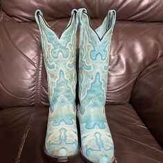 There’s A Cute I Never Use It There So Nice And Beautiful Teal Cowgirl Boots Outfit, Blue Cowgirl Boots, Funky Boots, Cowgirl Things, Turquoise Cowboy Boots, Snip Toe Cowgirl Boots, Blue Cowboy Boots, Cute Cowgirl Boots, Sparkly Boots