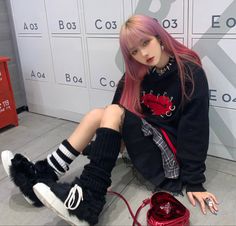 Dark Gothic Fashion, Girls Fasion, Egirl Style, Nyc Fits, Pose Style, Grunge Goth, Cool Fits, A Celebrity