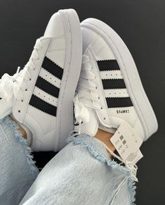 #campus #shoes #chaussures #adidas #shoesaddict #shoeslover #white #blanc #blackandwhite #noir Adidas Campus Shoes, Campus Shoes, Stylish Outfits Casual, Fashion Shoes Heels, Outfit Inspo Summer, Cute Nike Shoes