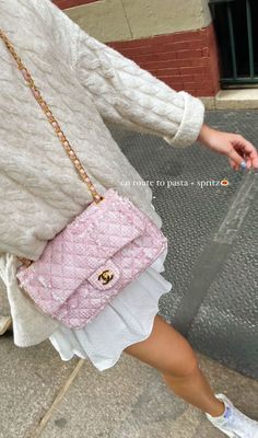 Elegantes Outfit Frau, Estilo Preppy, Pink Chanel, Mode Ootd, Stockholm Fashion, Mode Inspo, Pink Outfits