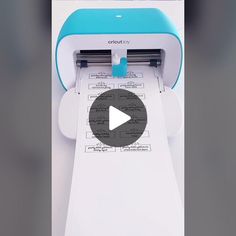 a video demonstrating how to use a cricut machine