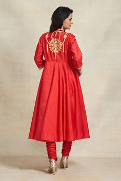 Red anarkali with gota embroidery in geometric pattern on neckline. - Aza Fashions Anarkali Patterns, Gota Embroidery, Collar Work, Red Anarkali, Pink Anarkali, Mandarin Collar, Anarkali, Aza Fashion, Three Quarter