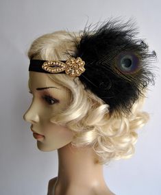 Headband inspired Great Gatsby, Art Deco Style. Made of stretch headband and set of black marabou feathers and one hand curled black peacock eye embellished with gold beaded applique. Perfect for a Great Gatsby or a 1920's party ! Can be worn with feathers on the left or right side of head, the ribbon is elastic so it fits everybody's head ! Vintage inspired - stylish with modern look ! For any questions please mail me, i'll be very happy to help you and to send more pictures! ! It will be shipp 1920s Hair Accessories, Gatsby Birthday, Headpiece Art, Gold Flapper, Great Gatsby Headpiece, Bridal Hair Chain, Flapper Hair, 1920s Headband, Gatsby Headpiece