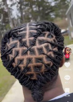 Heart Barrel Twist, Men’s Short Dread Styles, Dread Hairstyles For Short Dreads, Mens Loc Hairstyles, Heart Loc Style, Dread Hairstyles For Men Ponytail, Retwist Styles For Short Locs Boys, Locs Hairstyles For Men Dreadlocks, Locs Hairstyles Men Dreadlocks