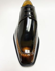 Style: 2121-2002-Black/Caramel Spectacular & Completely Handmade, this Unique Shiny Calfskin lace-up Oxford from the Ugo Vasare collection features Goodyear Welted construction, soft Calfskin lining, cushioned insole, a stitched welt and a full Leather sole! Don't see your size? This style may be special ordered. Ascot Shoes, Shoe Lacing Techniques, Cordovan Shoes, Bespoke Shoes, Dress Shoe, Leather Shoes Men, Mens Fashion Shoes, Formal Shoes, Suede Shoes