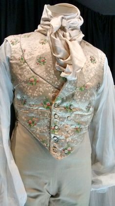 Fashion Museum, Bath. 1820. Man's silk waistcoat. 1830 Mens Fashion, Regency Male Fashion, 1700s Mens Clothing, Victorian Era Male Fashion, Romantic Era Mens Fashion, Late 1800s Mens Fashion, Late 1700s Fashion Men, Regency Era Mens Fashion