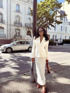 Breakfast In Boston, Stylish Work Attire, Woman Suit Fashion, Oscar Party, Modest Fashion Outfits, White Blazer, Professional Outfits, Suit Fashion, Casual Style Outfits