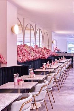 restaurant, bar, pink restaurant, pink interior design, contract furniture, interior design ideas Instagrammable Restaurants, Theme Hotel, Pink Cafe, Neon Signage, Bakery Design Interior, Small Coffee Shop, Crazy Golf, Themed Cafes