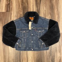 Soldwomen Size Xs Brand New With Tag Women Size S Brand New With Tag Women Size M Brand New With Tag Women Size L Brand New With Tag Levis Fur Lined Jacket, Levis Jean Jacket, Women Trucker, Levis Denim Jacket, Womens Sherpa, Jean Jacket Women, Corduroy Blazer, Vintage Denim Jacket, Levi’s Jeans