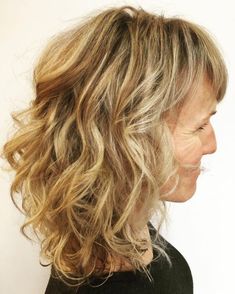 Medium Curly, Modern Haircuts, Medium Curly Hair Styles, Hairstyles Over 50, Looks Black, Modern Hairstyles, Women Over 50, Natural Curls