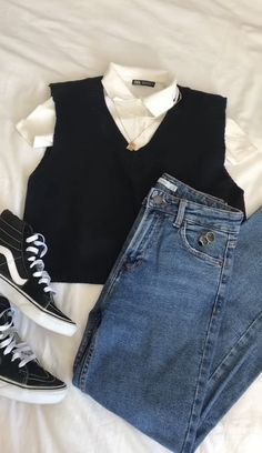 Influencer Closet, Back To School Dress, School Dress Code, School Dress, Teen Fashion Outfits