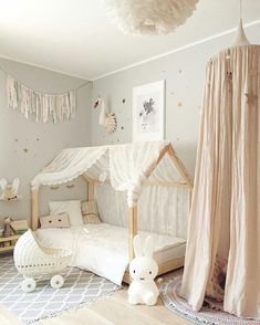 Nursery Design Girl, Montessori Bedroom, Kura Bed, Adorable Nursery, Trend Accessories