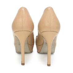 Sergio Rossi platform heels in nude leather. Features a small peep-toe. Brand = Sergio Rossi Condition = 8/10, Very good Size = Women's 35 EU Heel Height = 100mm (30mm platform) Material = Leather SKU = 23213-25 Beige Platform Heels With Round Toe, Beige Pointed Toe Platform Heels, Cream Closed Toe Platform Heels, Beige Platform Heels For Formal Occasions, Formal Beige Platform Heels, Beige High Heel Shoes, Beige Round Toe Heels For Evening, Beige Open Toe Court Shoes For Party, Beige Platform Heels For Evening