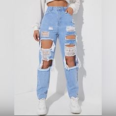 High Waist Cut Out Ripped Frayed Straight Leg Jeans | Size: L/G (8-10) | Color: Light Wash | Never Worn! Cute Ripped Jeans, Ripped Jeans Outfit, Smink Inspiration, Trendy Outfits For Teens, Teenage Fashion, Outfit Jeans, Cute Jeans, Simple Trendy Outfits, Leg Design