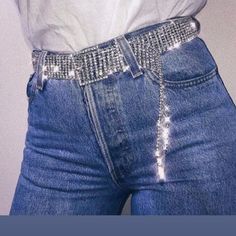 Sparkle &Shine Sure To Glam Up Any Outfit! Def A Fun Statement Piece Sizing For Size 0-6 Mode Glamour, Fashion Everyday, Rhinestone Belt, Foto Inspiration, Fashion Pattern, Looks Style, Look Fashion, Unisex Fashion, Women Fashion