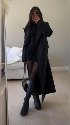 Winter outfits   • Trench coat  • Long knee boots  • booties   • Combat boots   • platform boots  • Black Bodycon dress  • long black trench coat   • Shoulder purse   • YSL purse   • Turtleneck   • Dress pants  • Curly hair  • Crème trench coat   • scarf   • Low bun  • Fit and flare dress   • mini purse   • Christmas outfits 가을 패션, Outfit Inspo Fall, Looks Style, Mode Inspiration, Winter Fashion Outfits, Looks Vintage