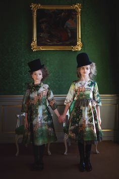 Aristocrat Kids - "A Royal Tale" Dior Street Style, Girls Outfit Ideas, Finding Neverland, The Olsen Twins, Anne Geddes, Photoshoot Model, Children Playing, Princess Style