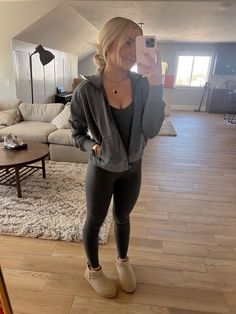 Cute Everyday Outfits Winter, Comfy Winter Outfits, Basic Girl Outfit, Cold Outfits, Outfit Inspo Casual, Trendy Outfits For Teens, Cute Lazy Day Outfits, Cute Outfits For School, Cute Preppy Outfits