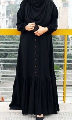 Burkha Designs Black Simple, Burkha Designs Muslim Women, Burkha Designs Black, Stylish Abaya Designs, Burqa Design, Arabic Abaya, Burkha Designs, Burqa Designs