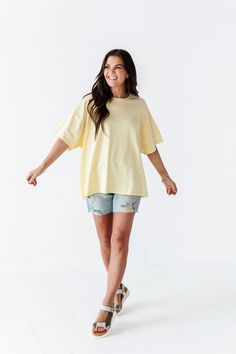 Features Round Neck Short Sleeves Pastel Yellow Color 100% Cotton Size + Fit Small 0-4, Medium 4-8, Large 8-12 Kristin is 5'4", a size 1 and is wearing a Small Oversized fit, size down if you want less oversized. Above recommendation is for an oversized fit. Click here for shorts in photos Click here for shorts in Aimee's try on video Yellow Color