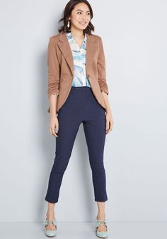 No need to roll up your sleeves before the big meeting - this neutral blazer boasts ruched 3/4-length sleeves for a look that means chic and functional business. Accentuated by slanted-and-finished side pockets, a curved hem, and a silky lining, this one-button jacket from our ModCloth namesake label suits all your stylish needs! Job Interview Outfit, Meeting Outfit, Business Professional Outfits, Education For All, Business Casual Outfits For Women, Summer Work Outfits, Womens Business Casual, Professional Attire, Classic Blazer