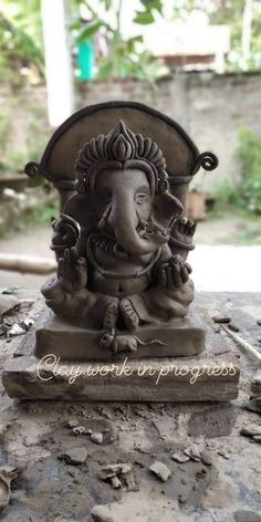 Ganapati Idol, Summer Arts And Crafts, Ganesh Lord, Ganesh Art Paintings, Janmashtami Decoration