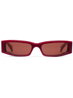 GUCCI red square sunglasses in acetate with red lenses and curved temples. This item is in size UNI and the color is Red Shape Sunglasses, Lens Logo, Gucci Mane, Guccio Gucci, نظارات شمسية, Gucci Eyewear, Red Square, Rectangle Frame, Type One