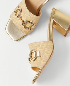 Step out in style with the Ann Taylor Chain Straw Block Heel Sandals, a perfect blend of elegance and comfort for the discerning woman. These sandals feature a striking chain detail atop a beautifully woven straw block heel that commands attention with every step.

- Size: 6
- Color: Natural
- Gender: Female
- Material: 100% Polyester
- Heel Height: 2 3/4 inches
- Open toe design
- Padded footbed for enhanced comfort

Ideal for both casual outings and special occasions, these sandals ensure you Straw Sandals, Stylish Shoes For Women, Gold Block Heels, Work Sweaters, Work Shoes Women, Block Heel Sandals, Natural Women, Summer 24, Color Rojo