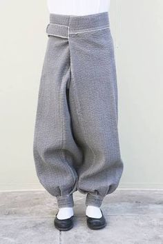 Monk Pants, Flowy Pants Outfit, Buddhist Clothing, Men's Dress Pants, Winter Trousers, Sewing Pants, Pants Korean