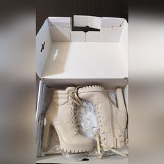 Nwt Guess Ivory Color Booties. Size 6.5us. True To Size. Guess Shoes, Ivory Color, White Cream, Cream White, Bootie Boots, Ankle Boots, Size 6, Women Shoes, Cream