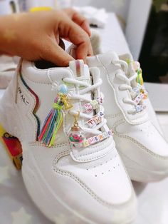 Custom Sneakers Diy, Shoes Fashion Photography, Bead Charms Diy, Jewelry Accessories Ideas, Bead Work Jewelry, Decorated Shoes, Beaded Jewelry Patterns, Strap Shoes, Diy Shoes