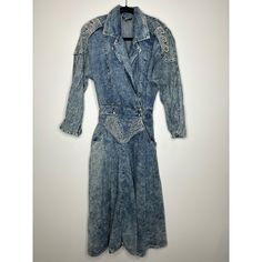 Vintage Icoic 80’s Denim Dress Size Small Brand Mapp Collar And Long Sleeves Shoulder Pads Button Closure Elastic Waistband In The Back Flowy Skirt Pockets Embroidered Details 80s Denim, Skirt Pockets, Embroidered Details, Dresses Vintage, Flowy Skirt, Shoulder Sleeve, Shoulder Pads, Denim Dress, Vintage Dresses