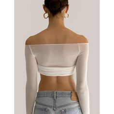 Effortless Elegance and Comfort Embrace your inner style icon with our Sexy Off-Shoulder Mesh Crop Top – a perfect blend of casual elegance and comfort. Designed for the modern woman, this top combines a classic style with a trendy street vibe, making it a versatile addition to any wardrobe. Whether you're out for a casual stroll or attending a chic gathering, this top ensures you'll look effortlessly stylish. Product Features Made from a blend of high-quality cotton and nylon, this knit pullover offers both durability and comfort. The slim fit design and full-length sleeves create a sleek silhouette, while the solid pattern and short clothing length add a touch of playfulness. Its unique slash neck collar, also known as a boat or bateau neckline, elegantly showcases your shoulders, making Mesh Crop Top, Bateau Neckline, Cropped Tops, Effortless Elegance, Mesh Design, Casual Elegance, Style Icon, Knitted Pullover, Piece Of Clothing