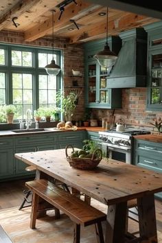 Wooden Kitchens, Scandinavian Kitchen Ideas, Mini Cabins, Old Farmhouse Kitchen, Tahoe Cabin, Summit Lake, Log Cabin Interior, Barn Houses, Barn Kitchen