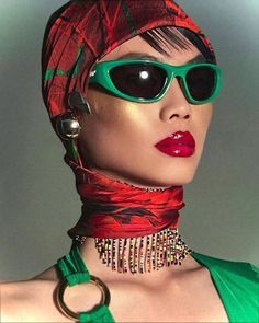 Red Glossy Lips, Beautiful Photoshoot Ideas, Aesthetic Women, Cool Sunglasses, Editorial Makeup, Glossy Lips, Fashion Photoshoot, Beautiful Photography