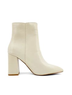 Cream pointed toe with a heel Mango Boots, Boot For Men, Boots Cream, Cream Boots, Winter Blouses, Church Fits, Casual Turtleneck, Blue White Top, Fall Boots