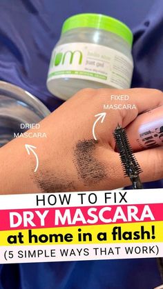 Makeup Hacks Mascara, Dry Mascara, Fall Makeup Trend, Lash Tricks, American Foods, Makeup Mistakes, Makeup Must Haves