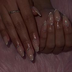 Short Nail Designs White Silver Glitter, Simple And Elegant Nails Classy, Nail Inspo White And Silver, French Nails Almond With Diamonds, Short Sparkly Nails Simple, Silver Clear Nails, Cute Almond Nails Design Birthday, Sparkly Birthday Nails Almond, Classy French Tip Nails Sparkle