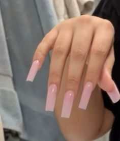 𝘧𝘰𝘭𝘭𝘰𝘸 𝘧𝘰𝘳 𝘮𝘰𝘳𝘦 𝘤𝘶𝘵𝘦 𝘱𝘪𝘯𝘴 ☁️ Plain Nails, Girly Acrylic Nails, Basic Nails, Dope Nail Designs, Long Acrylic Nails Coffin, Acrylic Nails Coffin Pink