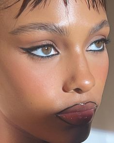 Black Lip Liner, No Make Up Make Up Look, 90s Makeup, Edgy Makeup, Makeup Obsession, Editorial Makeup, Makati