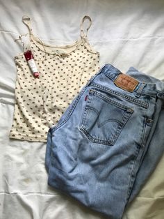 Bonnie Top Brandy Melville, Cute Jeans Aesthetic, Aesthetic Brandy Melville Outfits, Brandy Outfits, Brandy Melville Outfits, Lookbook Outfits