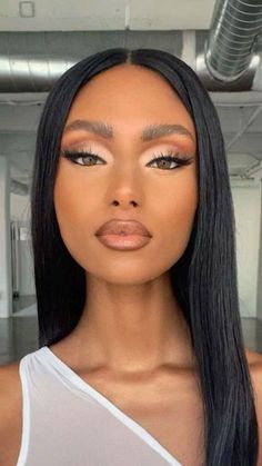 Makeup Cc, Makeup For Black Skin, Cut Crease Makeup, Glam Makeup Look, Brown Eyeshadow, Nude Makeup, Elegant Makeup, Glamour Makeup