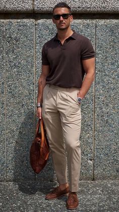 Street Smart Outfit, Men Dinner Outfit Night, Italian Men Style, Men's Street Style Photography, Polo Shirt Outfits, Mens Business Casual Outfits, Herren Style, Classy Outfits Men, Mens Summer Outfits