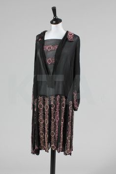 1929 Fashion, Twenties Fashion, Unc Charlotte, Twenties Style, 1920 Dress, Anthony Van Dyck, 1920's Style