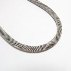 JOSPEH ESPOSITO Heavy Sterling Silver Snake Chain Style 16 Inch Choker Necklace Vintage Choker Style Necklace, Snake Jewelry, Silver Snake Chain, Choker Style, Chain Design, A Snake, Wedding Jewellery Necklace, Necklace Vintage, Style Necklace