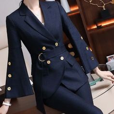 Women's Suits Classy, Formal Suit Dresses For Women, Formal Womens Pant Suits, Royal Suits Women, Formal Pant Suits For Women Classy, Formal Clothes Women Party, Elegant Long Sleeve Pantsuit For Fall, Elegant Long Sleeve Fall Pantsuit, Chic Long Sleeve Pantsuit For Fall